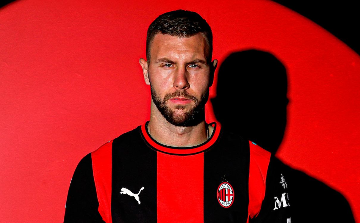 Zvanično: Strahinja Pavlović produžio ugovor sa Milanom do 2031. godine!